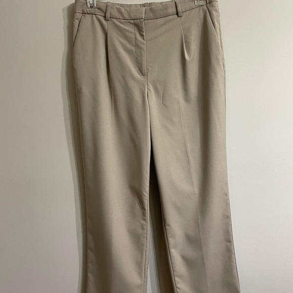 Women’s Khaki H&M Pants Minimalist Office Career Business Casual - Picture 1 of 3
